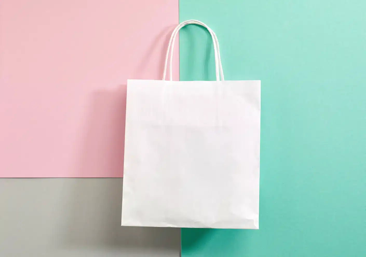 white paper bags with handles